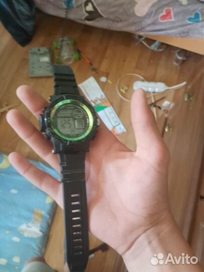 Продам часы на руку
