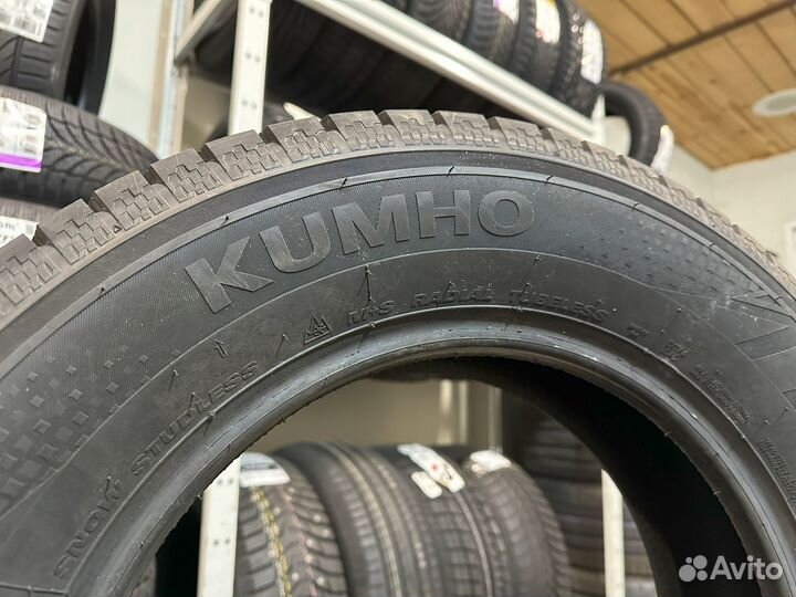Kumho WinterCraft Ice Wi51 215/65 R16 102T