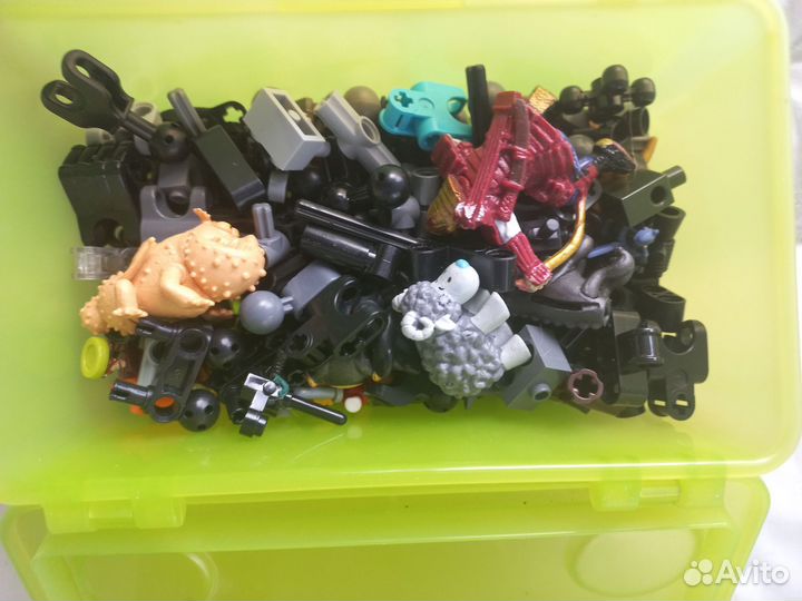 Коробка с lego