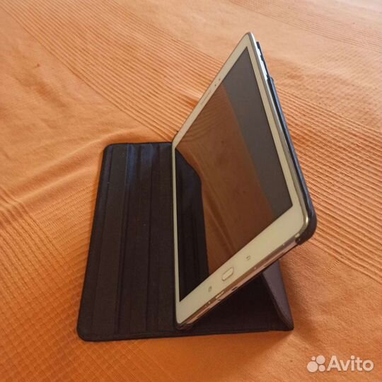 Планшет Samsung Galaxy Tab A 9.7 SM-T555