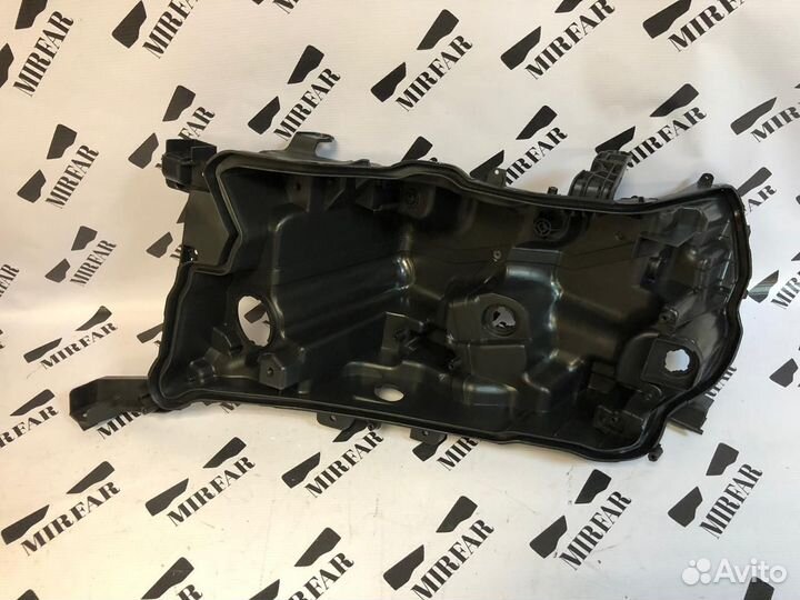 Левый корпус фары Toyota Land Cruiser 200 15-21