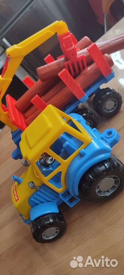 Машинки пожарная и Трактор с брёвнами