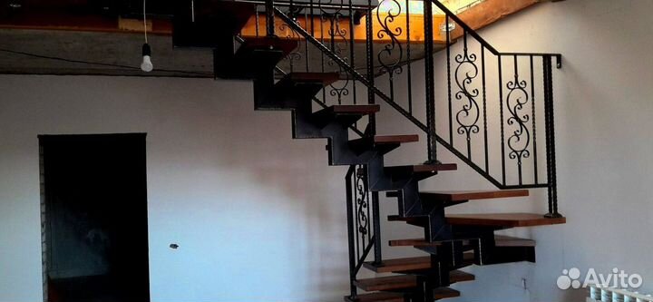 Лестница прямая под ключ