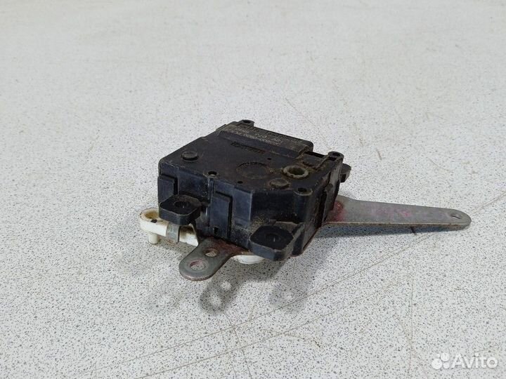 Моторчик управления заслонкой печки