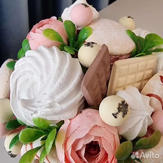 Вазочка со сладостями