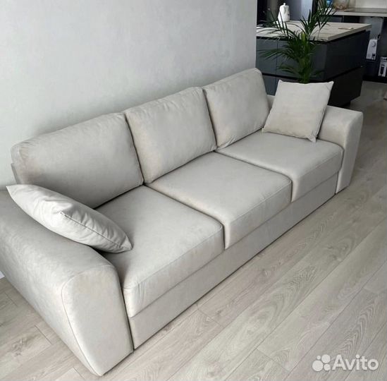 Диван с пуфом 1