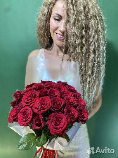 25 красных роз с доставкой в Севастополе