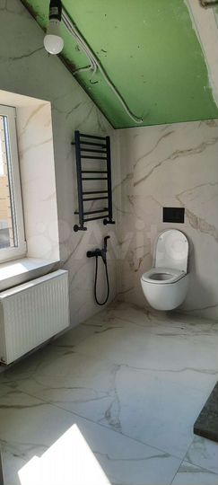 Коттедж 182 м² на участке 6 сот.