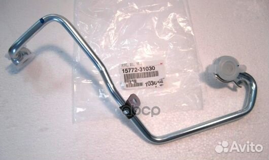 Трубка масляного радиатора 1577231030 toyota