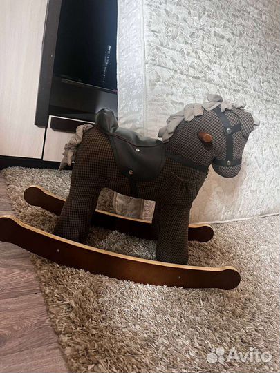 Лошадь-качалка