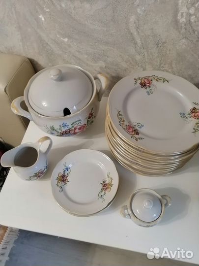 Продам набор посуды, сервиз