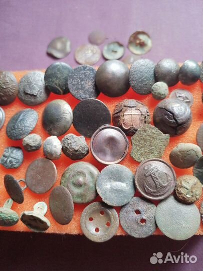Пуговицы старинные разные