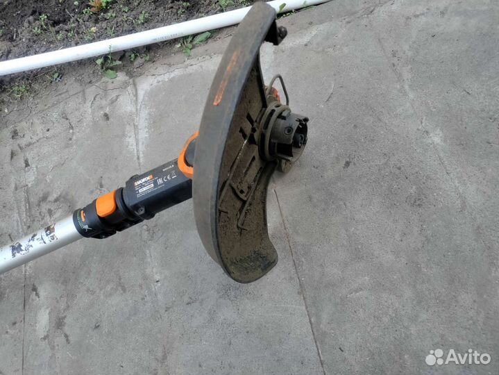 Триммер аккумуляторный Worx