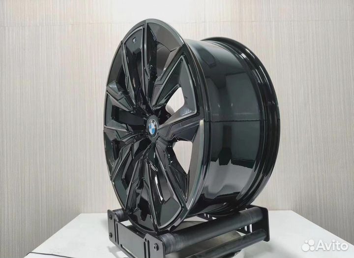 Кованые диски R22