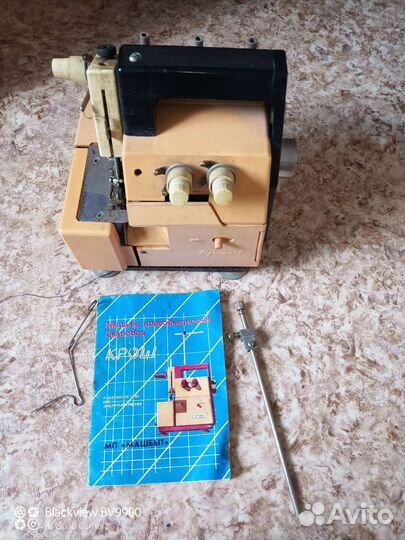 Швейная машина Singer