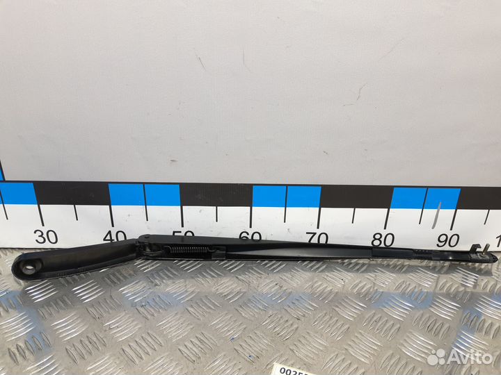 Б/У Поводок стеклоочистителя правый BMW F10#001
