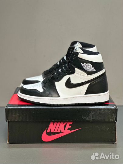 Nike air jordan 1 retro black white