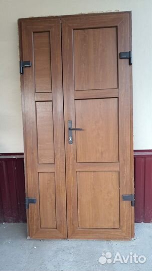 Дверь пластиковая