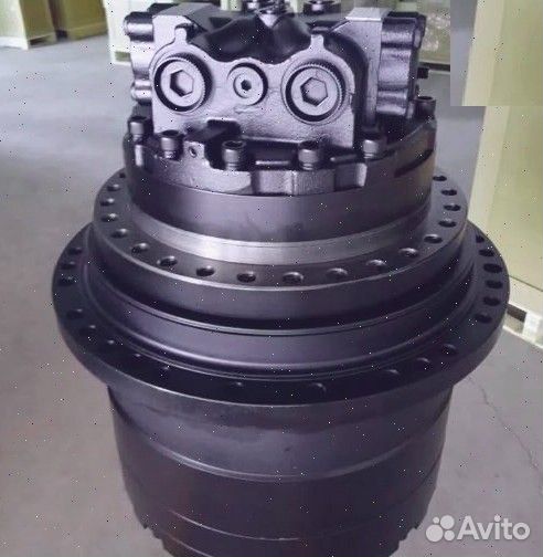 5CX 15H2WM /Редуктор хода JCB JS130