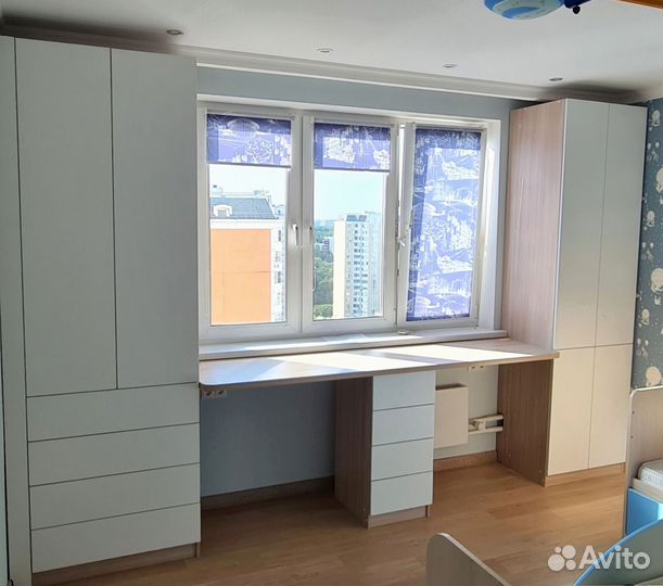 Рабочая зона у окна