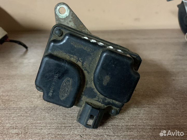 Моторчик привода заслонки Форд Фокус 1 -американец