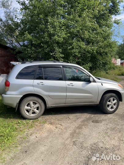 Toyota RAV4 2.0 AT, 2001, 196 377 км