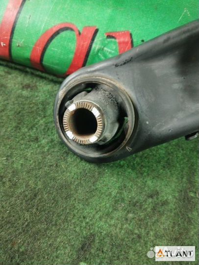 Рычаг передний правый toyota aqua