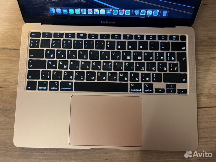 Apple MacBook air 13 2020 i3