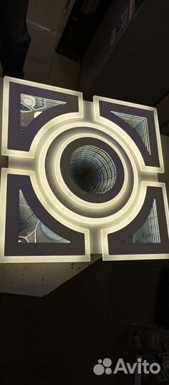Люстра светодиодная. Новая