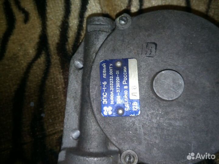 Электростеклоподъемник 2106