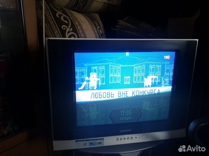 Телевизор samsung