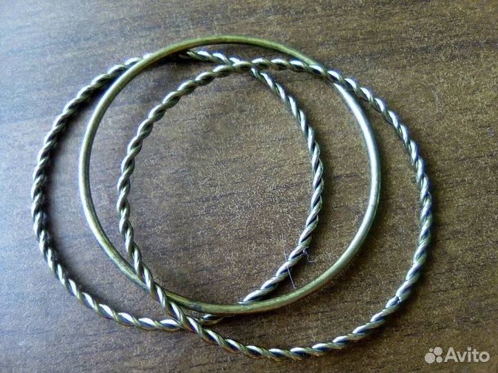 Брошь, браслеты