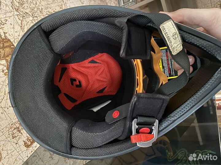 Кроссовый шлем