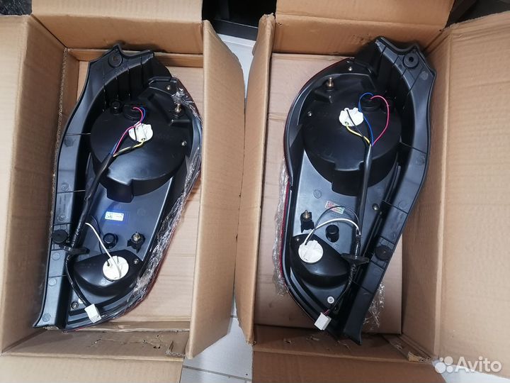 Задние светодиодные фонари Спарк M300/Ravon R2