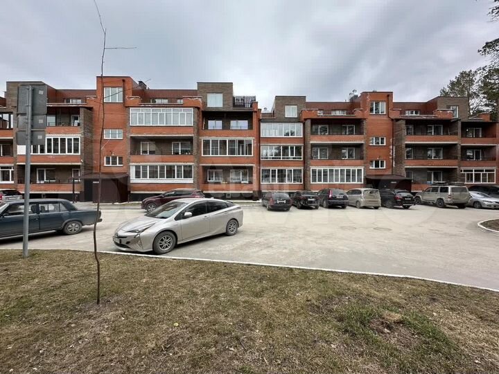 2-к. квартира, 60,2 м², 1/4 эт.