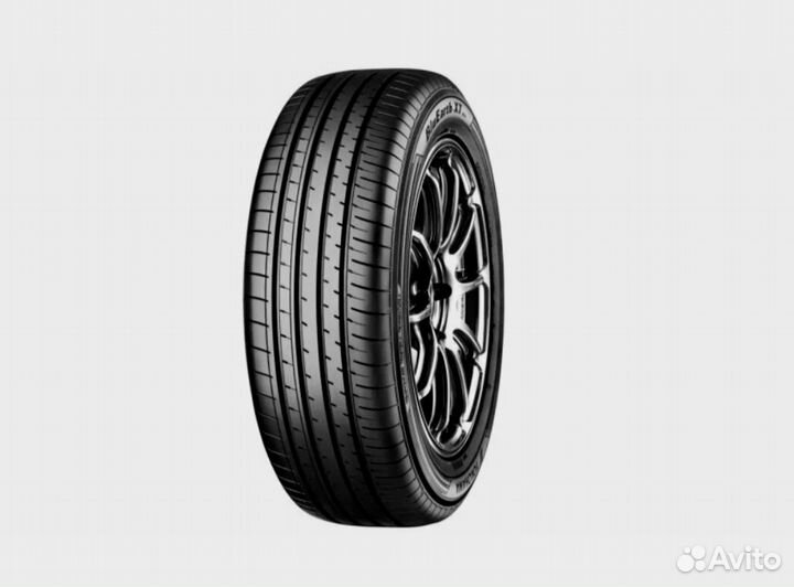 Yokohama BluEarth-XT AE61 215/65 R16 98H