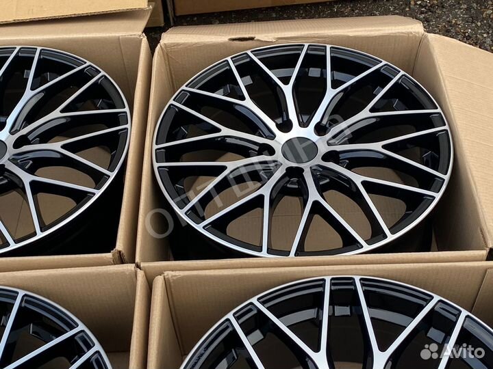 Kia r17 5-114,3 комплект новых дисков