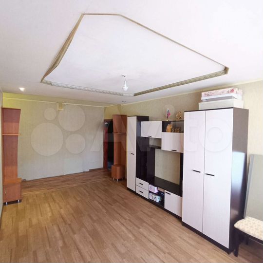 4-к. квартира, 92 м², 4/9 эт.