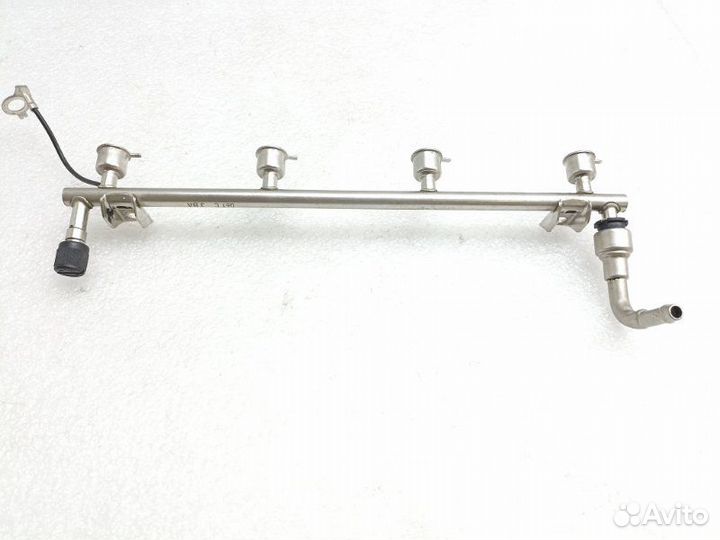 Топливная рейка (рампа) Chevrolet Cruze J300 1.8