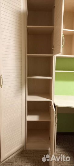 Детский мебельный гарнитур