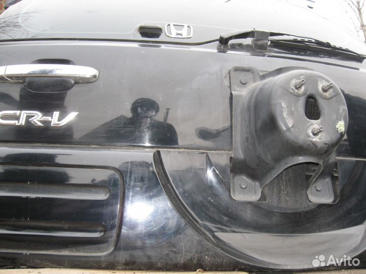 Дверь багажника на Хонду CRV- 2004 года