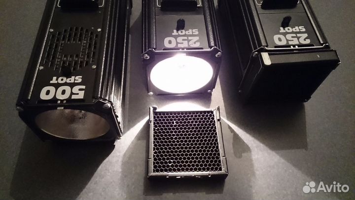 Свет для фотостудии Hensel 250 /500 дж, студийный