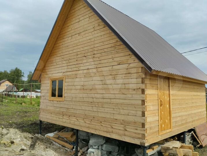 Дом 36 м² на участке 6 сот.