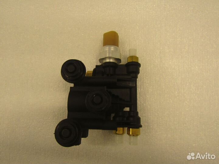 Блок клапанов средний Land Rover RVH000046