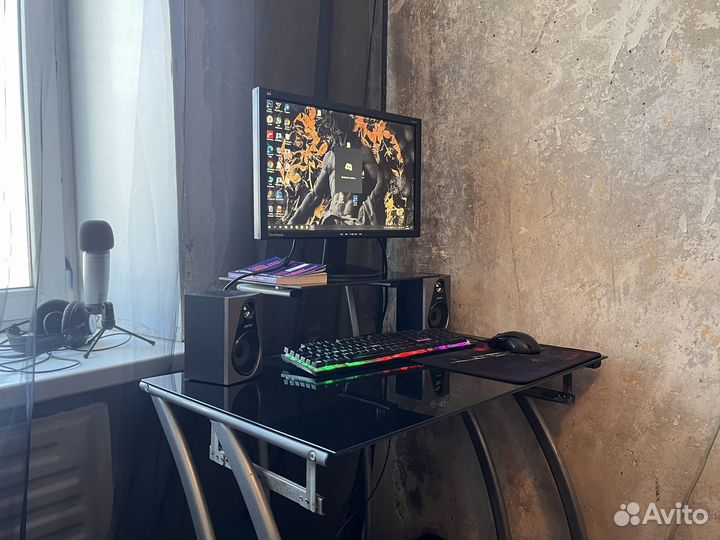 Настольны компьютер