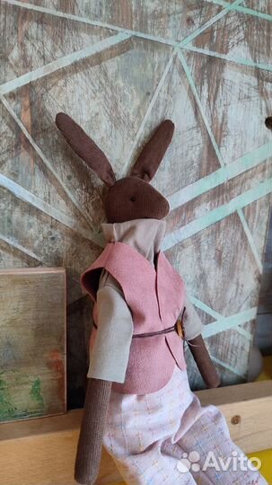 Текстильная интерьерная кукла в стиле тильда. Заяц
