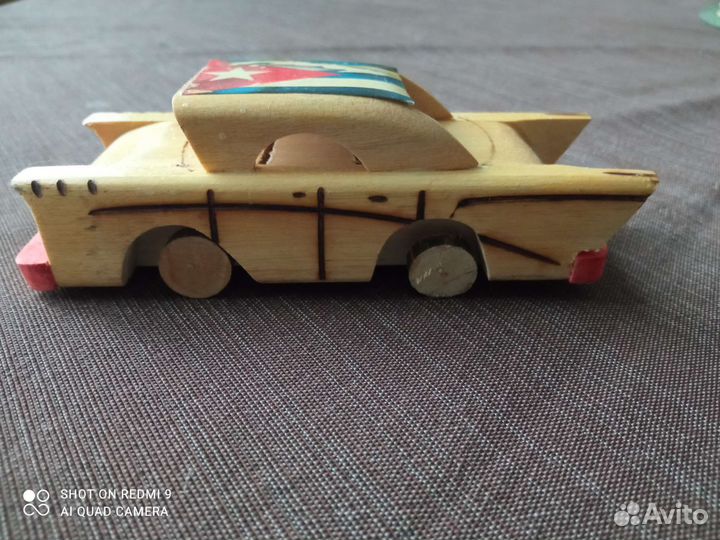 Статуэтка дерево.Модель автомобиля. Куба