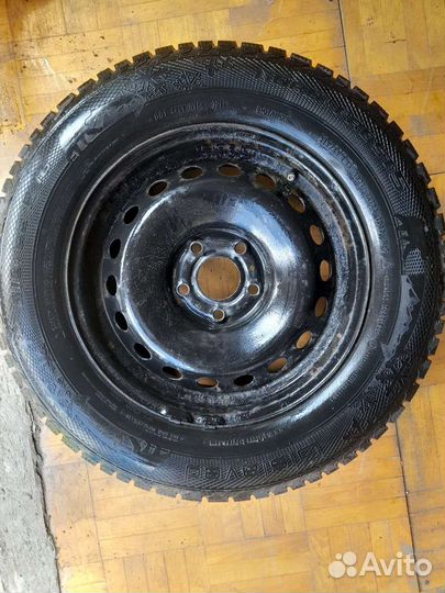 Gislaved Nord Frost 5 215/65 R16 102H