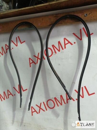 Молдинг на крышу nissan march