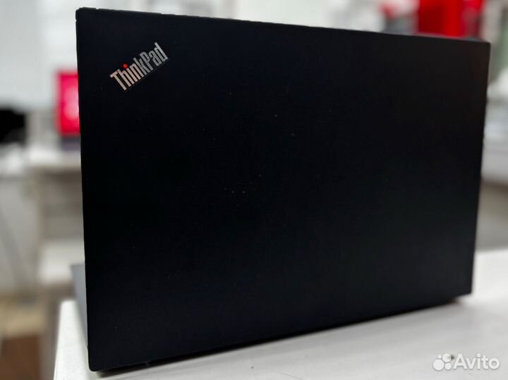 Ф94) Ноутбук Lenovo ThinkPad I5-8250U